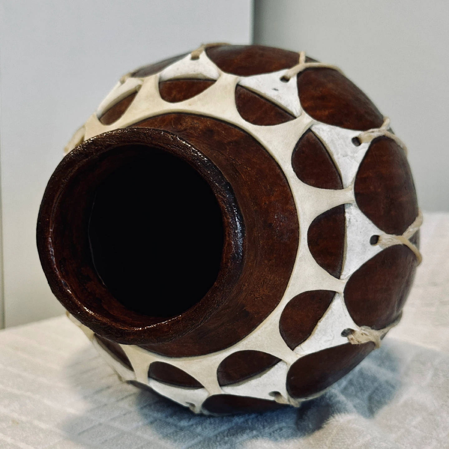 Vintage Tarahumara Mexican Pottery Jug with Sinew… - photo 2