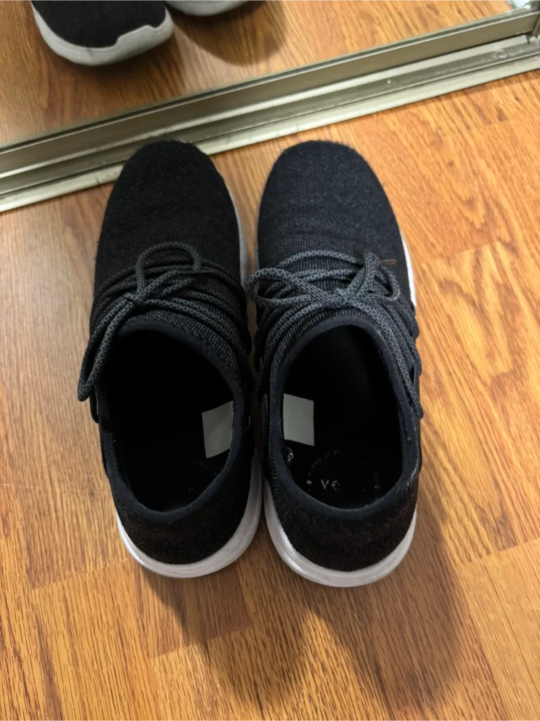 Vessi Shoes image indicator(3)