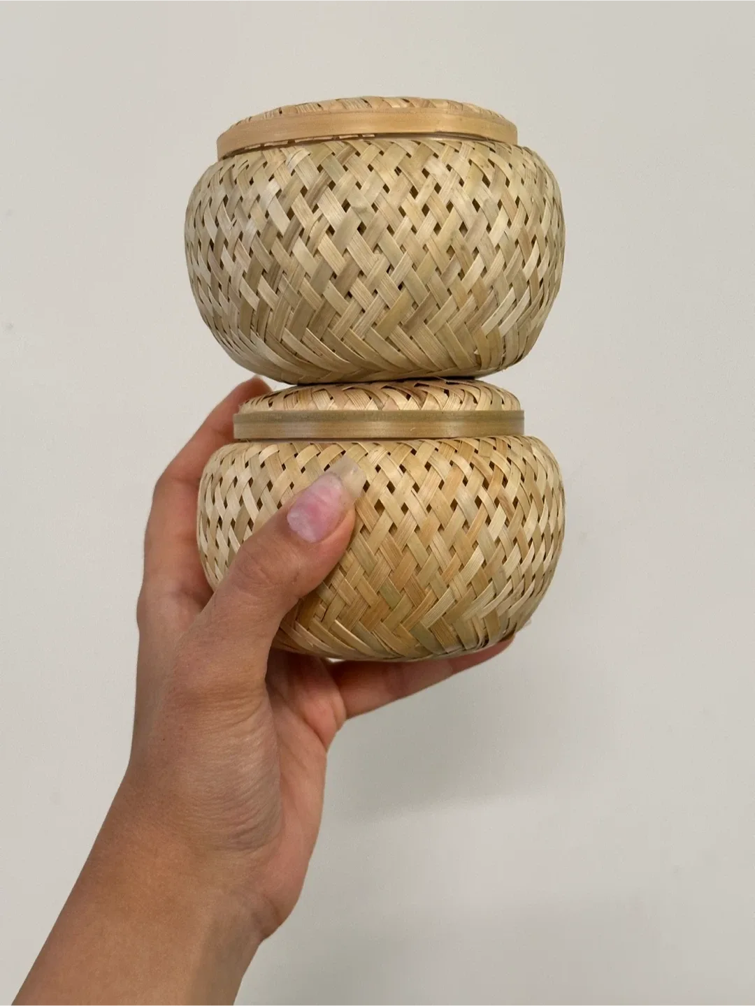 🆕 Bamboo Woven Baskets with Lid x2 thumbnail