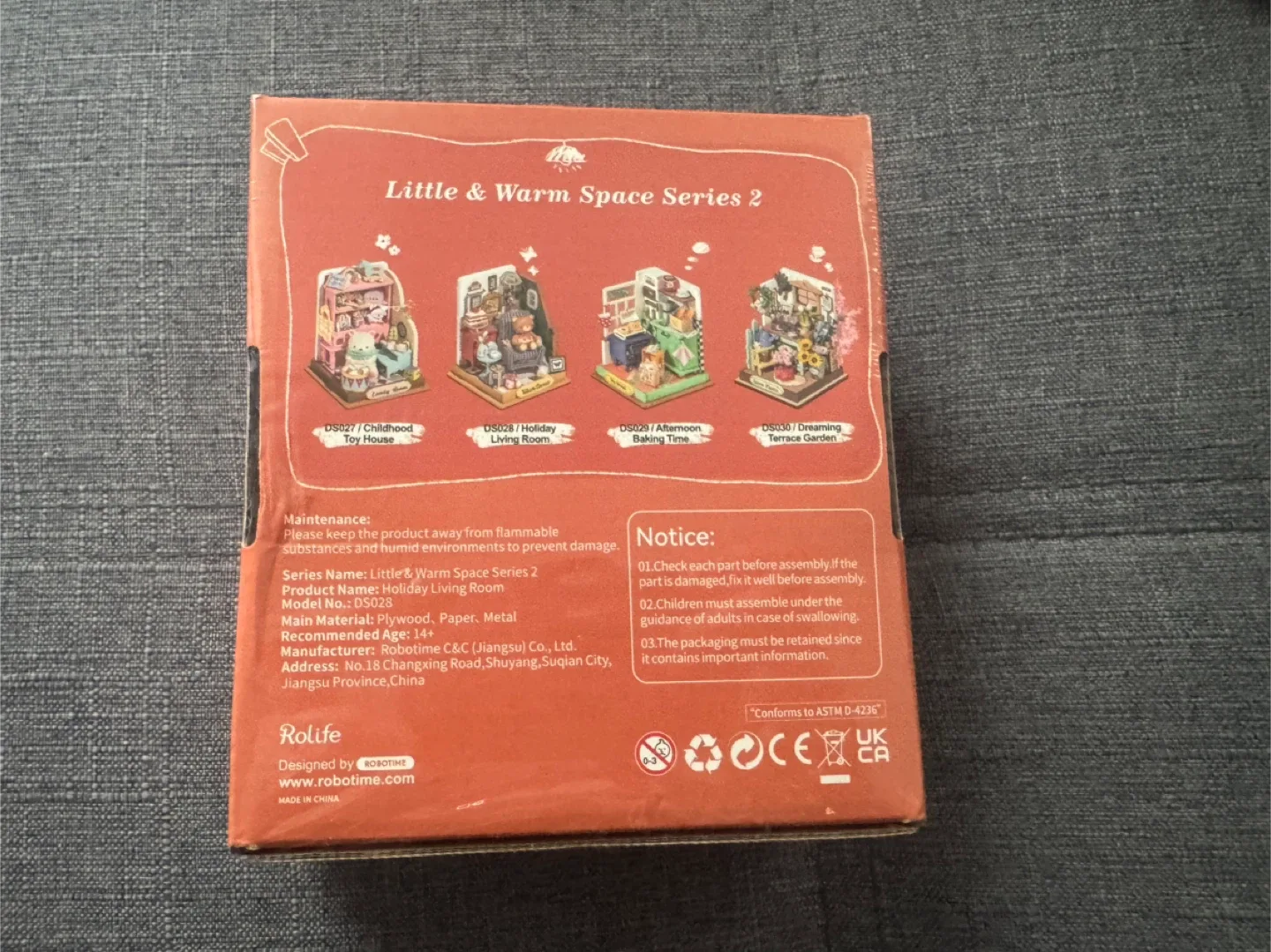 Rolife Holiday Living Room Craft Kit image indicator(2)