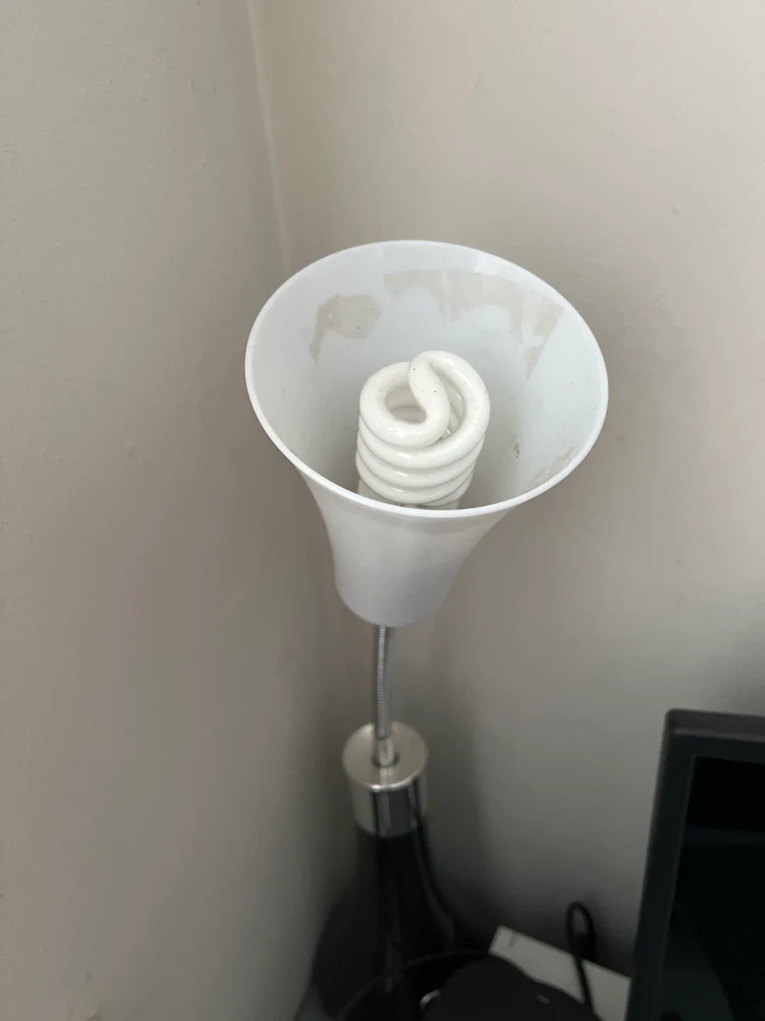 Desk Lamp image indicator(2)