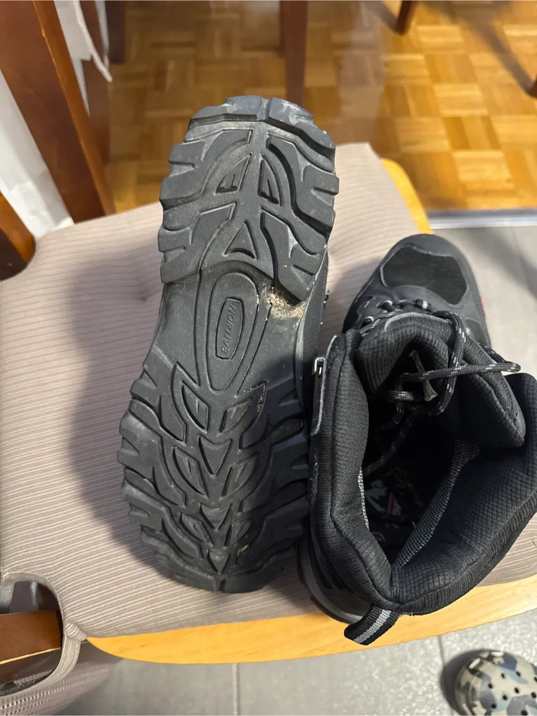 Nortiv8 Hiking Boots - US Size 9.5 image indicator(4)