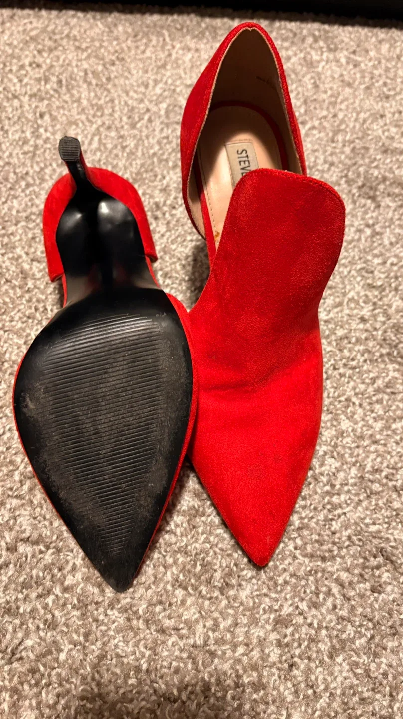 Steve Madden Red Heels, Size 8.5/39 image indicator(3)