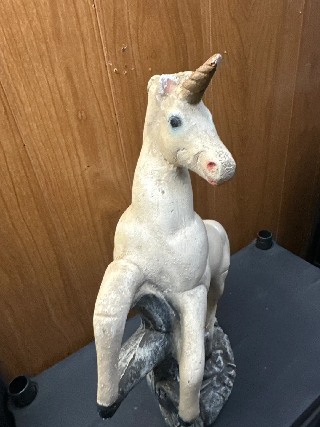 Unicorn Statue image indicator(5)