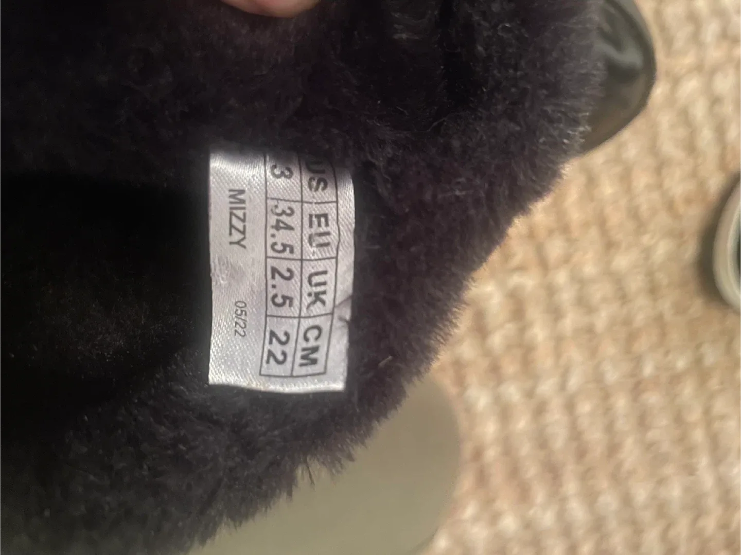 Cougar Mizzy Black Winter Boots - Size 3 (US) image indicator(4)