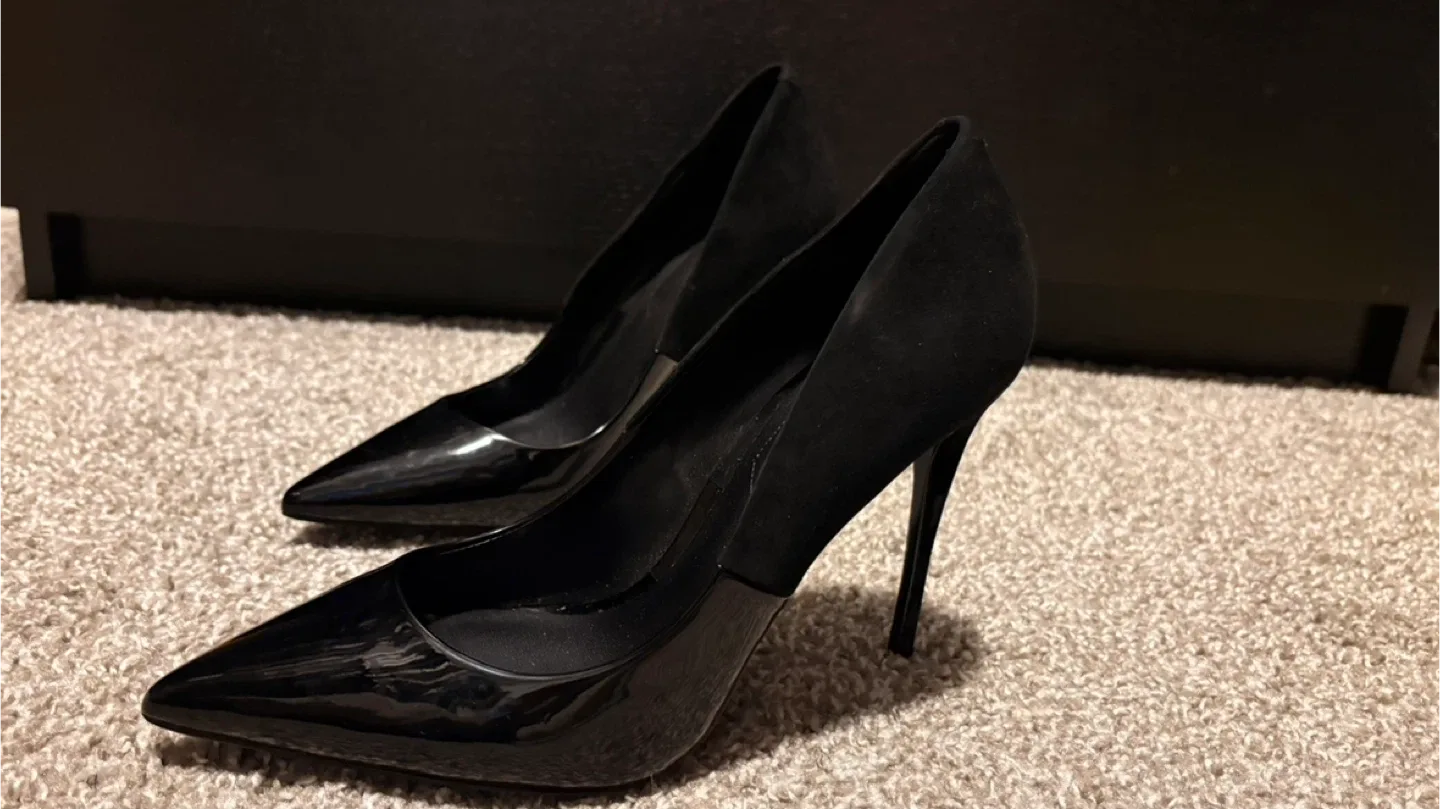 Aldo Black Heels - Size 8.5 image indicator(3)