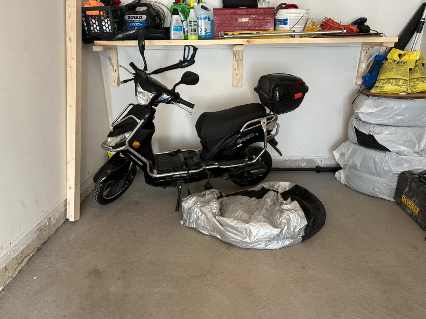 Emmo electric scooter + cover image indicator(2)