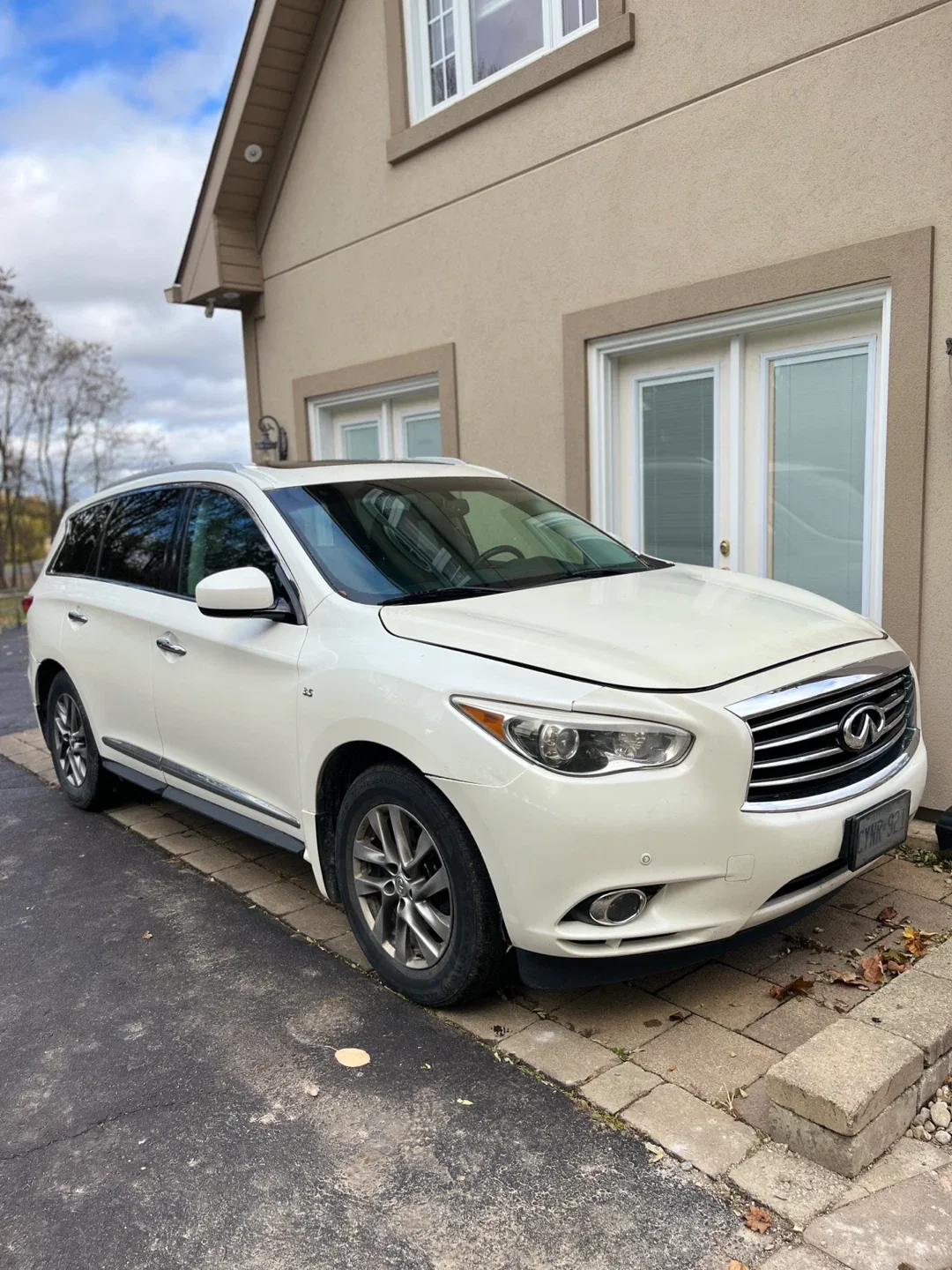 2015 Infinity Qx60- Mint Condition image indicator(2)