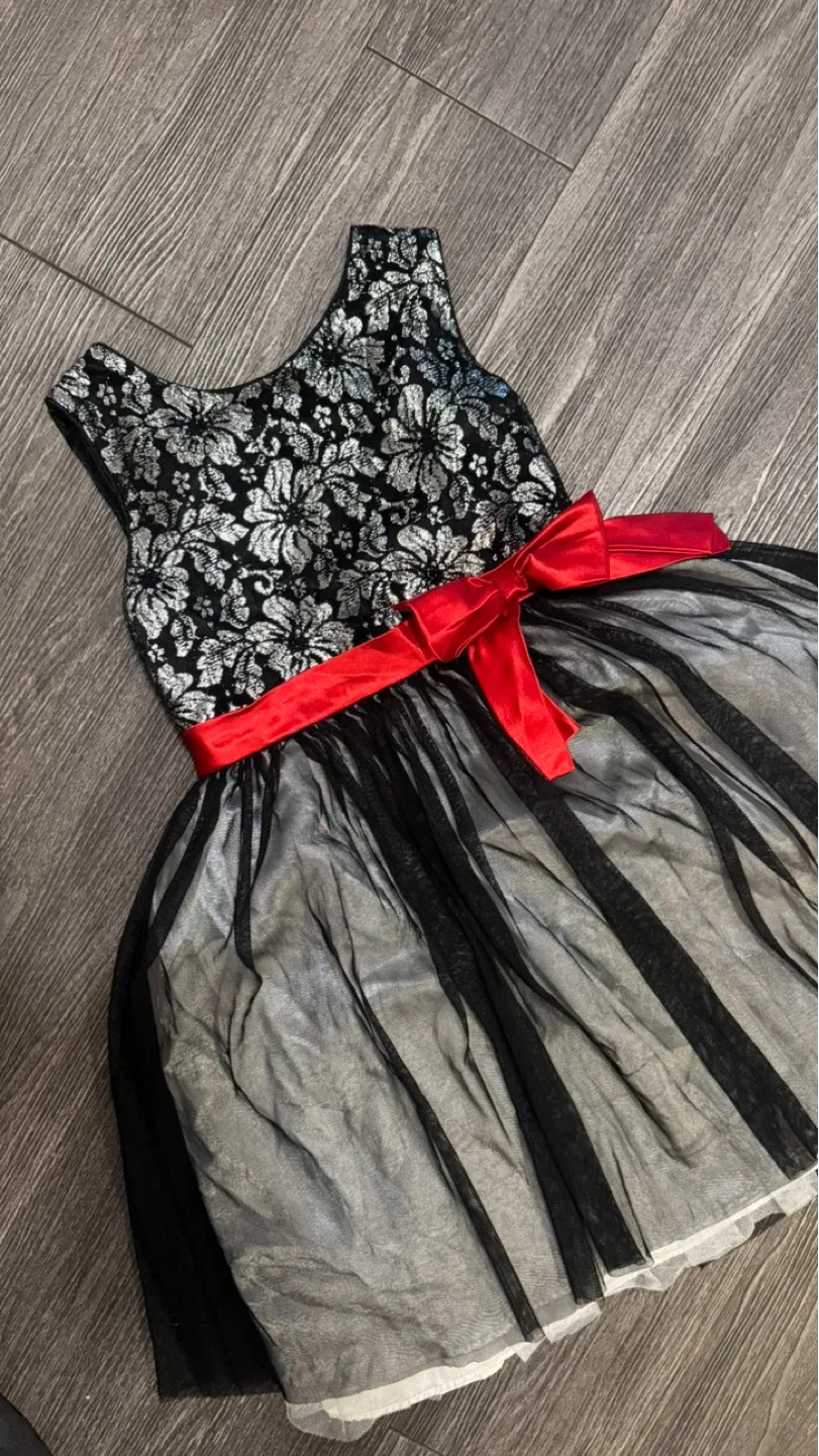 LOT! Clothes for a girl 6-8 years old image indicator(4)