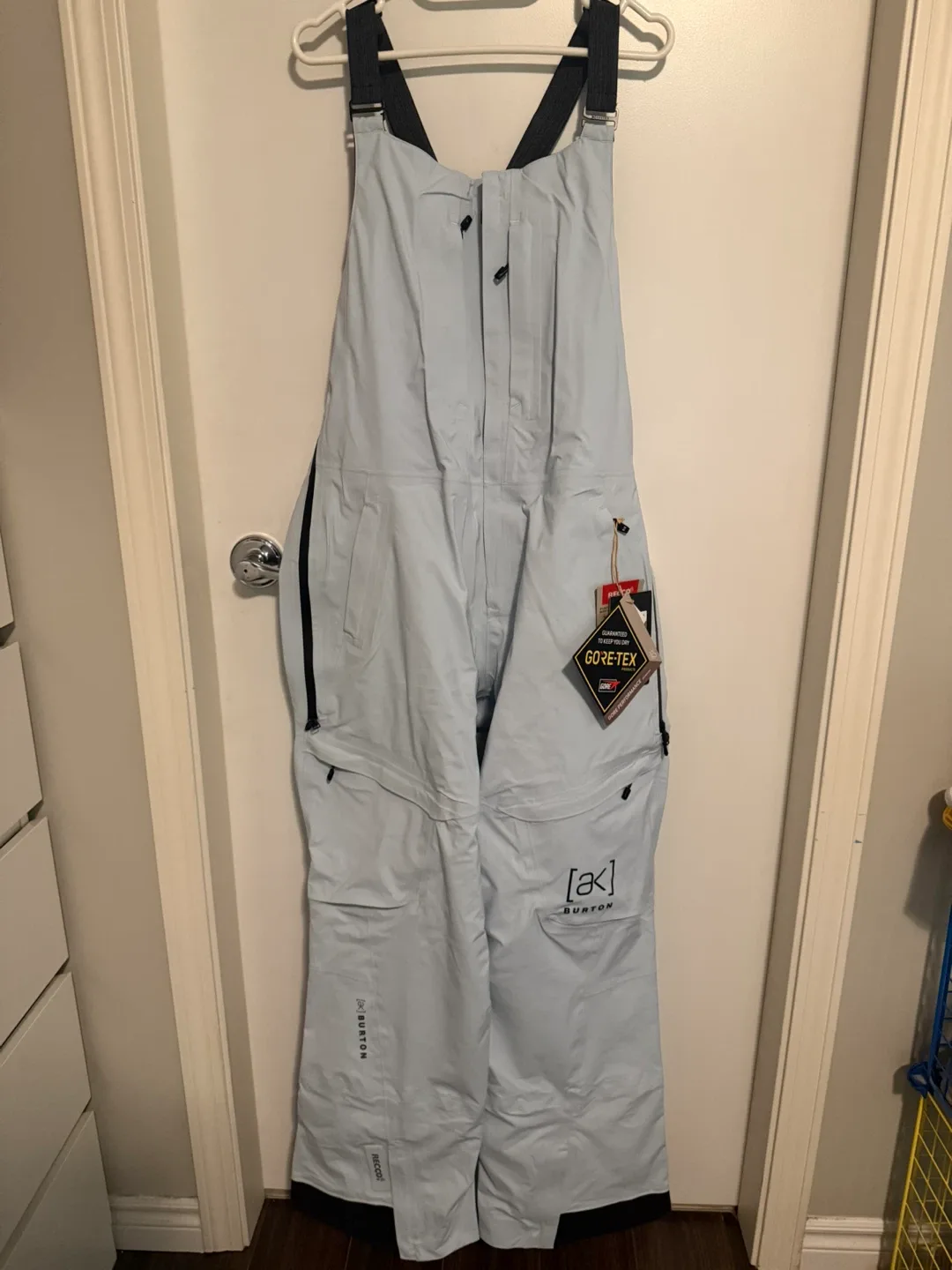Burton [ak] GORE-TEX 3L Bib Snow Pants - Ballad Blue, L image indicator(3)