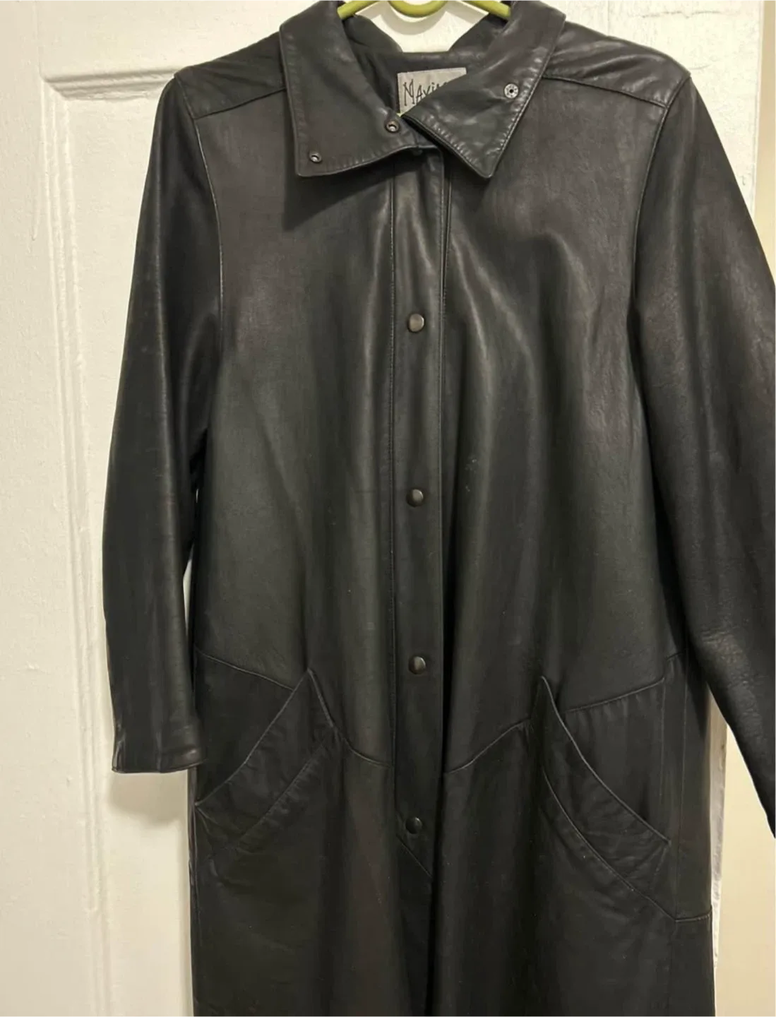 Leather Coat image indicator(4)