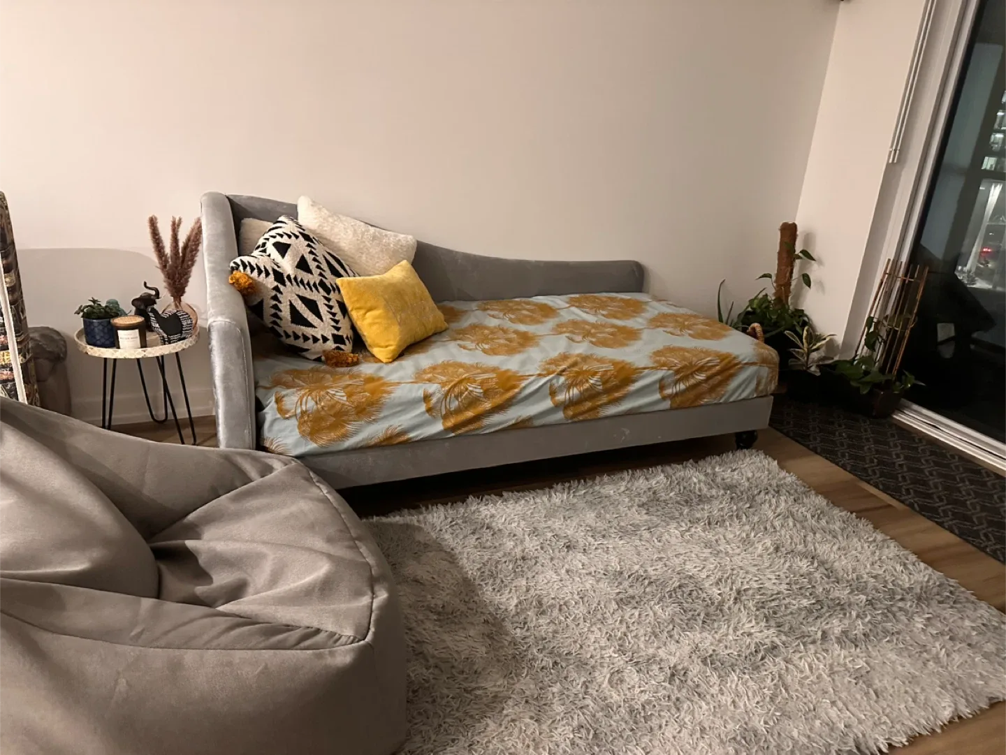 Grey Velvet Chaise Lounge image indicator(4)