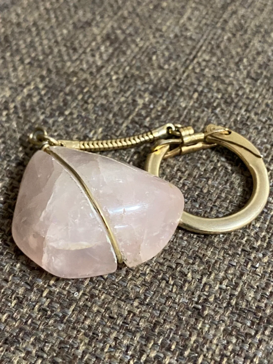 Rose Quartz Keychain - Gold Hardware image indicator(4)