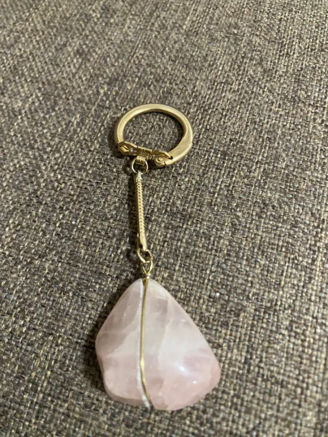 Rose Quartz Keychain - Gold Hardware image indicator(5)
