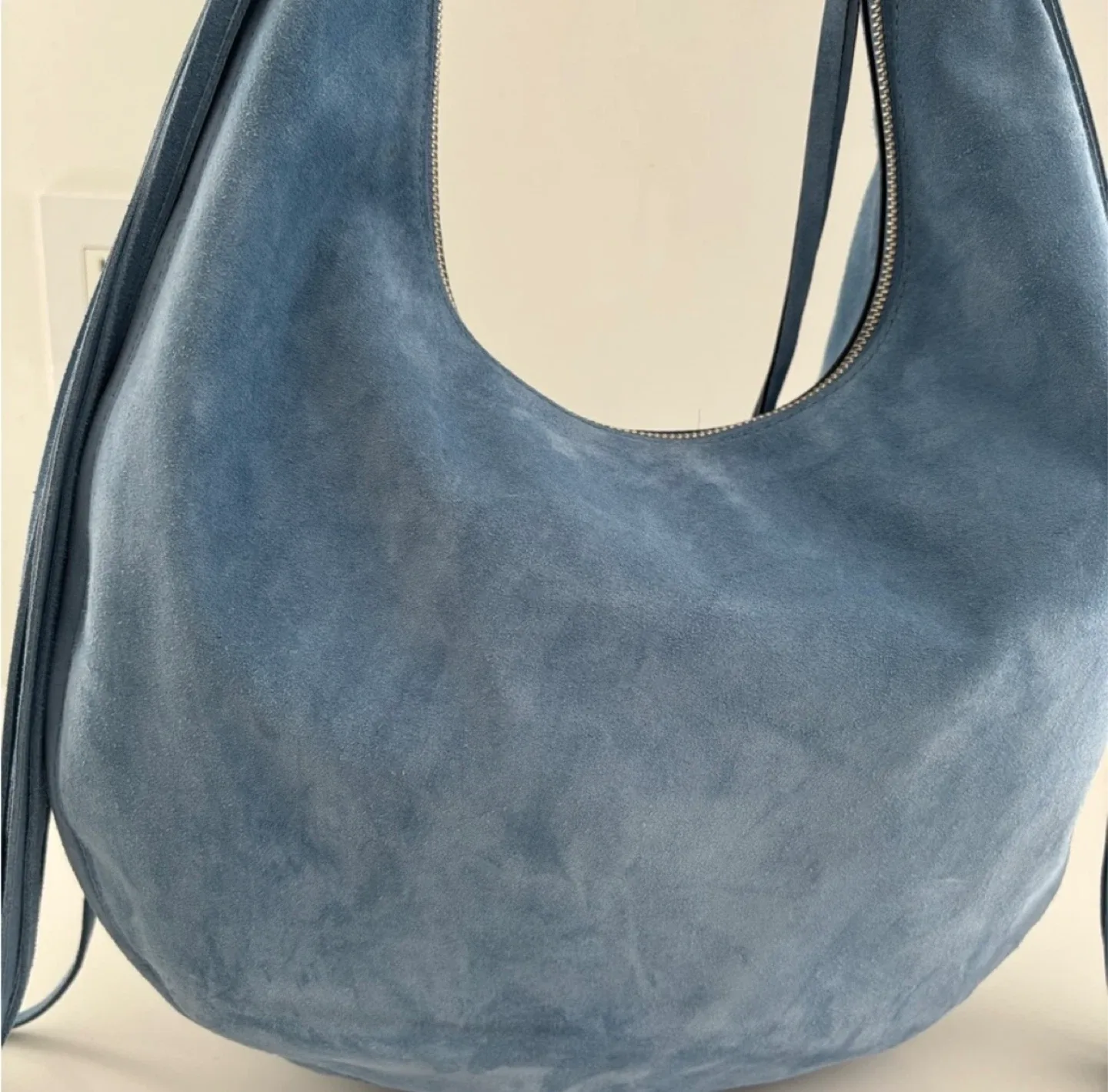 MICHAEL KORS “RHEA” DENIM Blue Suede Shoulder BAG image indicator(3)