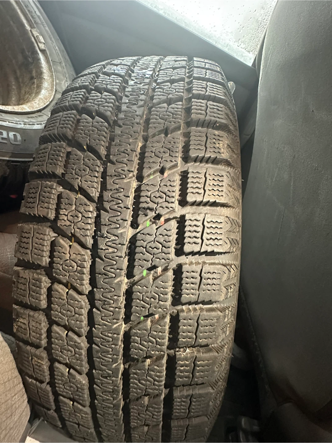 Set of Michelin Winter and 2 new tires - photo 4