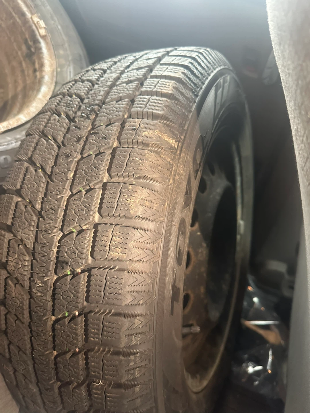 Set of Michelin Winter and 2 new tires - photo 5