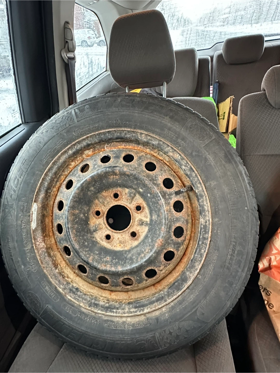 Set of Michelin Winter and 2 new tires