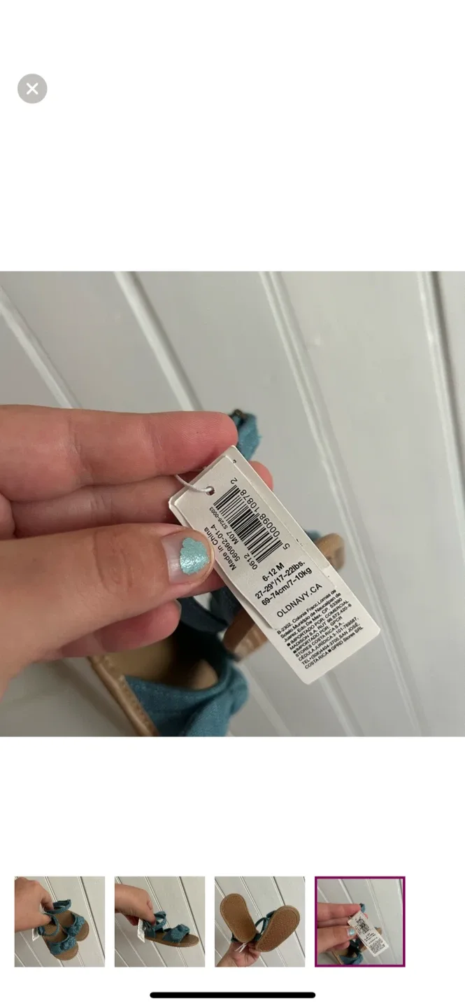 New Old Navy Baby Sandals - Size 6-12M image indicator(4)