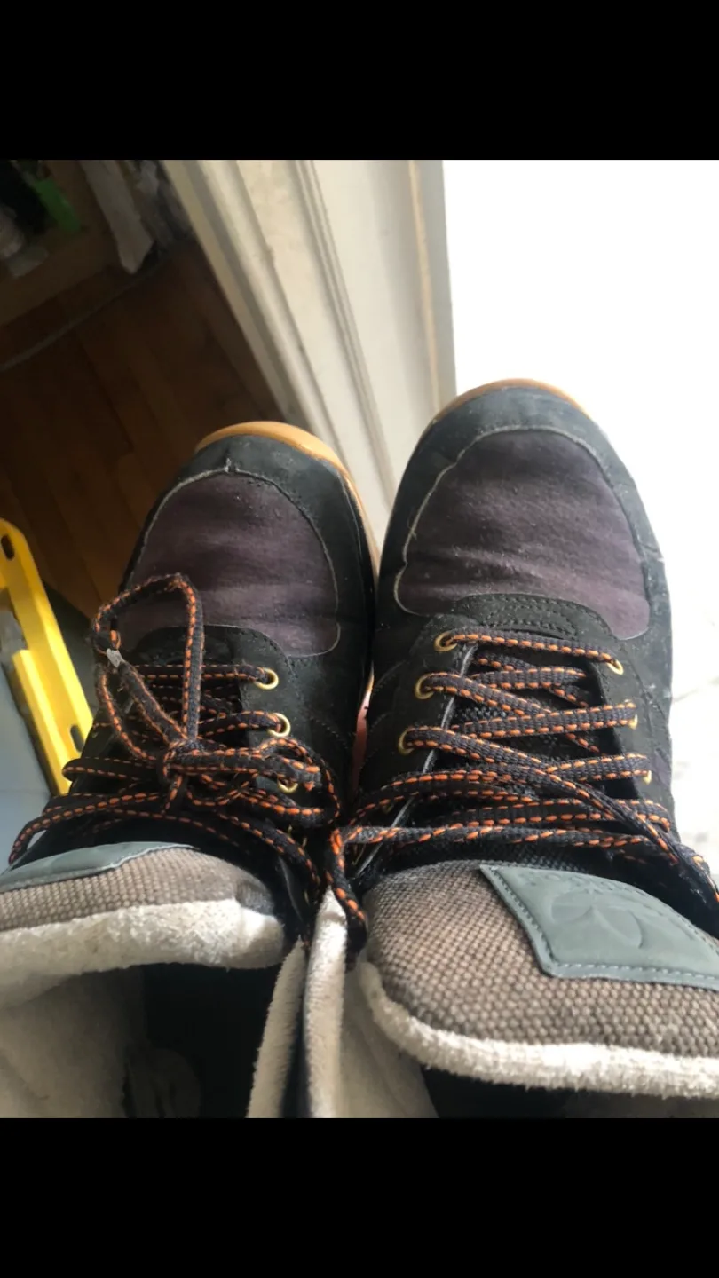 Old Adidas Hiking Boots US 9 image indicator(3)