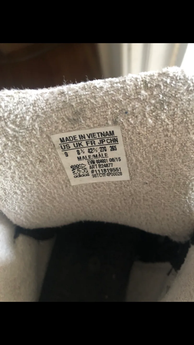 Old Adidas Hiking Boots US 9 image indicator(2)