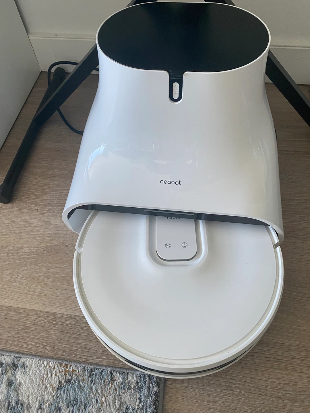 Neabot Robot Vacuum