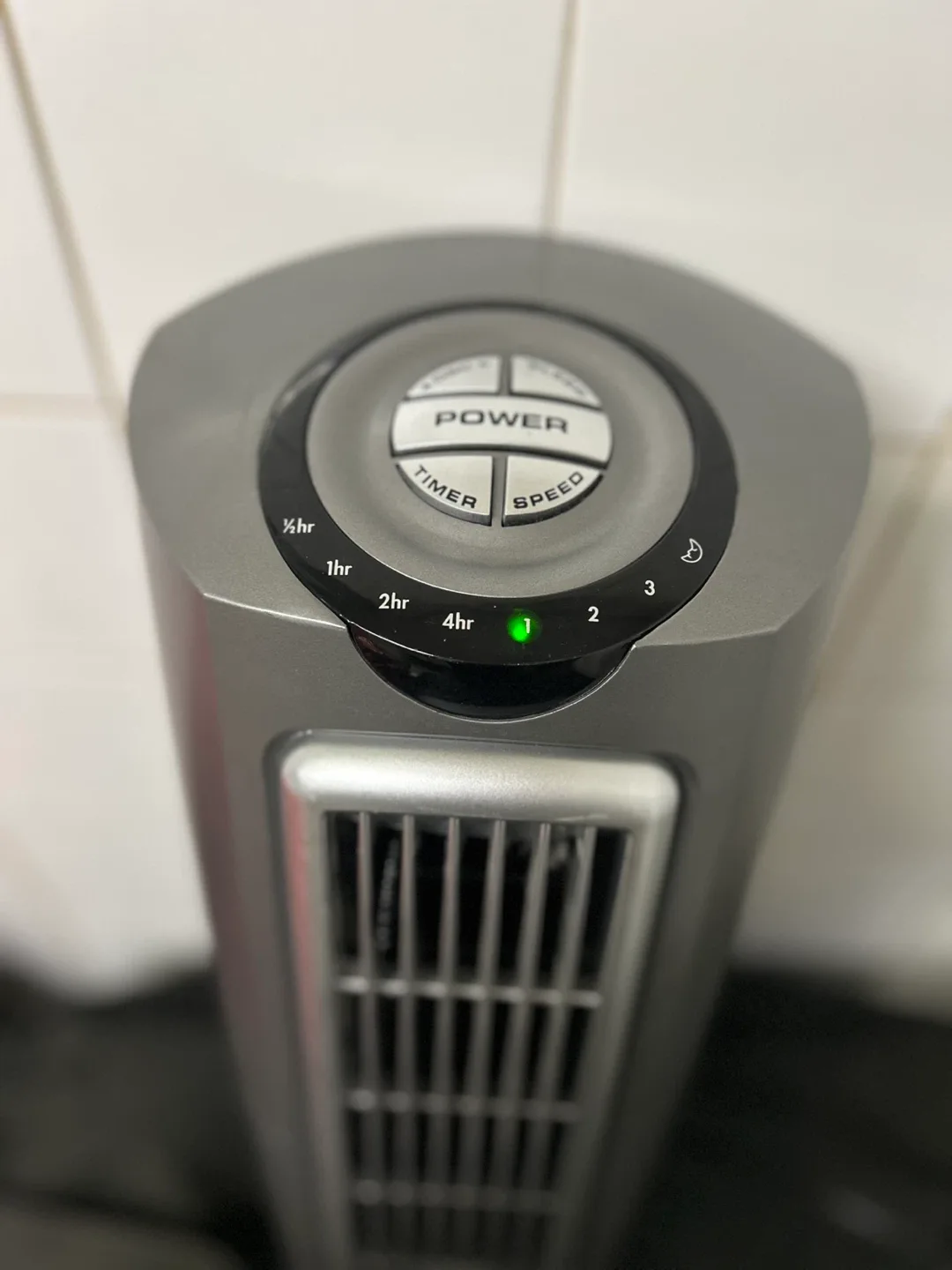 Lasko Tower Fan image indicator(2)