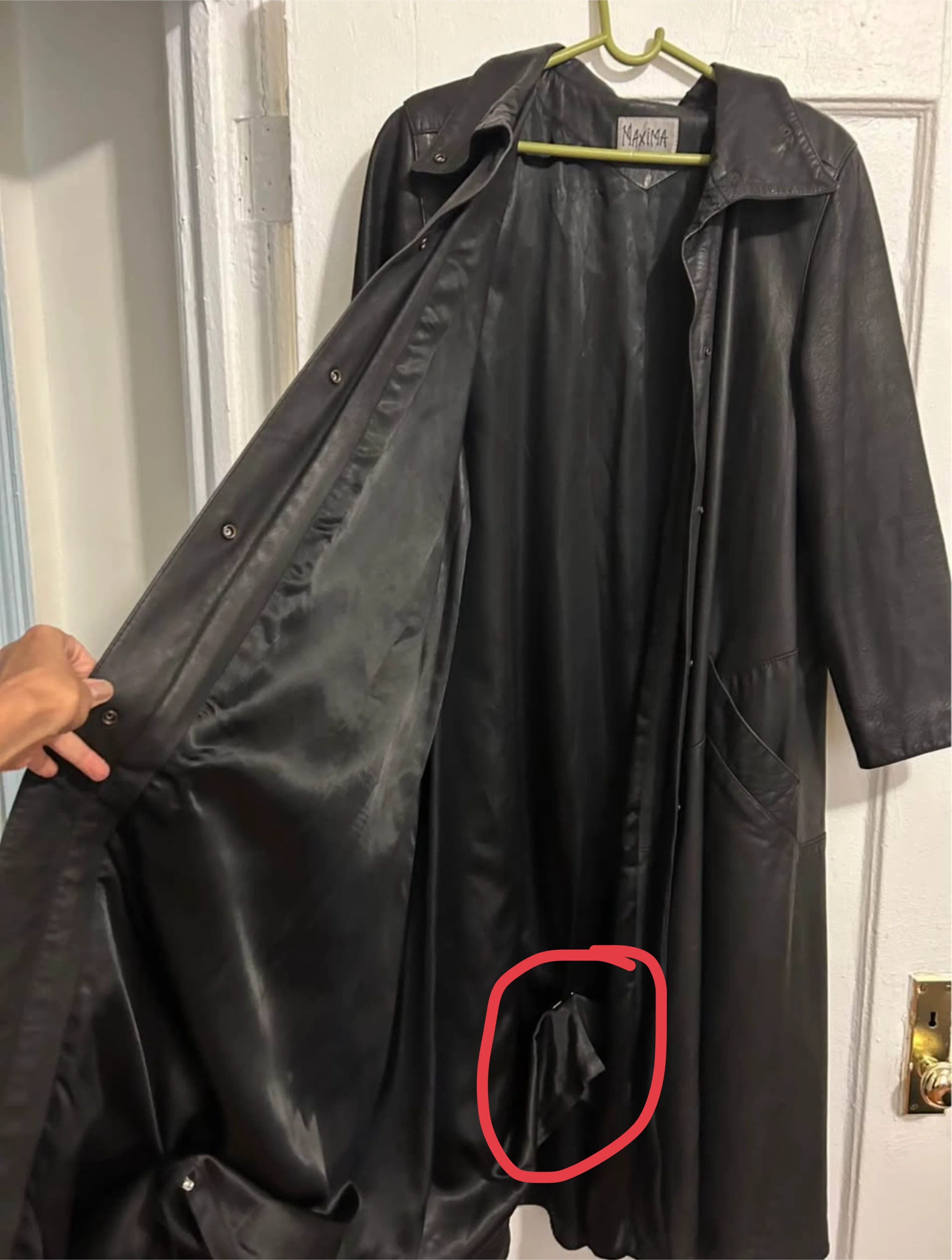 Leather Coat image indicator(6)