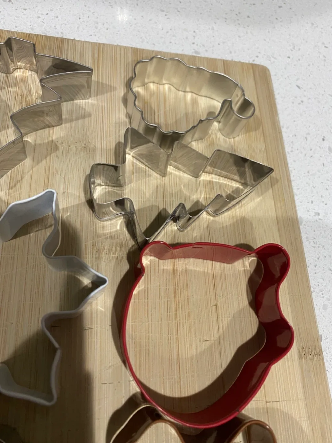 Cookie Cutter Set - 16 Assorted Shapes image indicator(3)