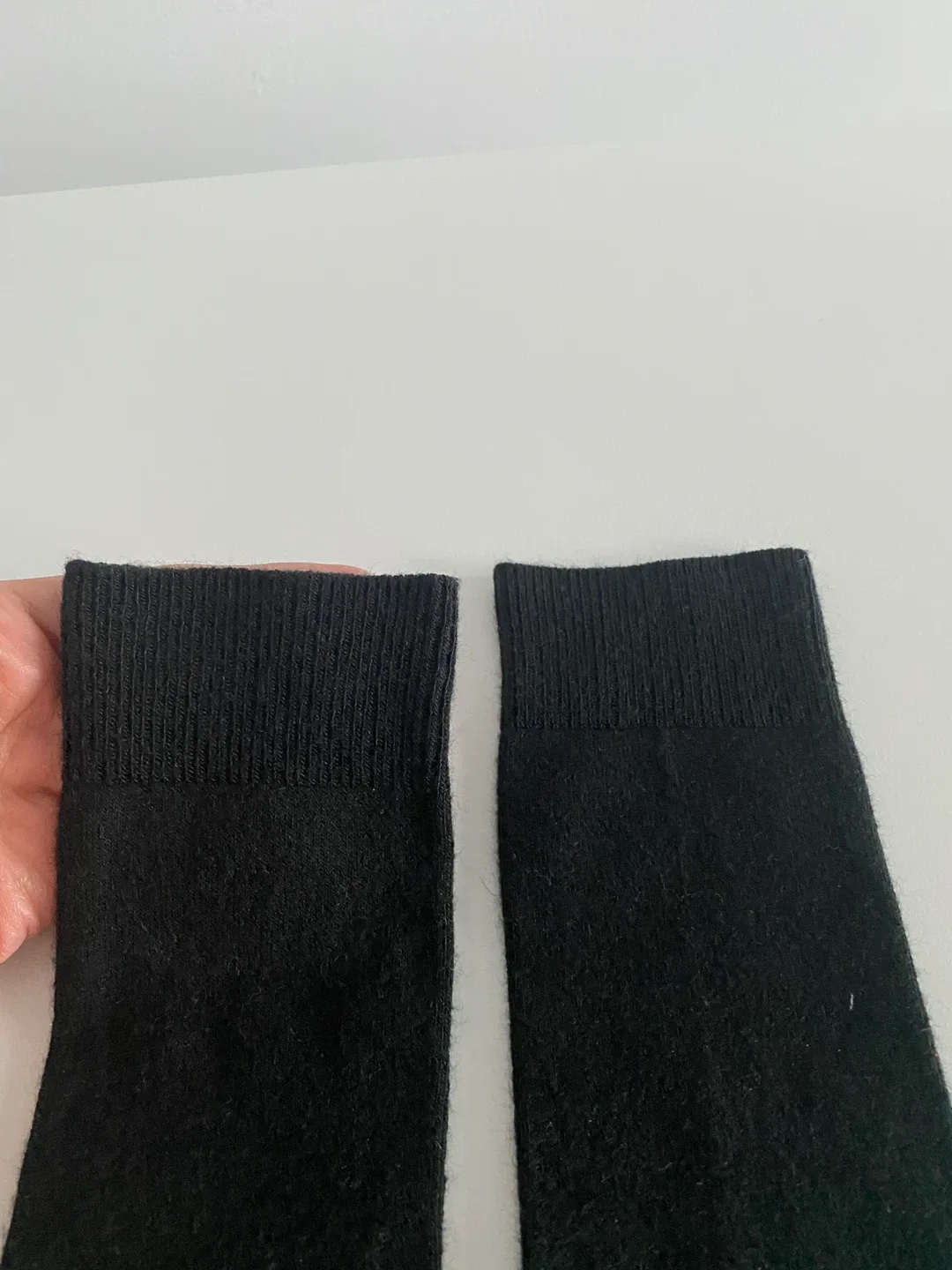 Set of 2 Long Socks image indicator(2)