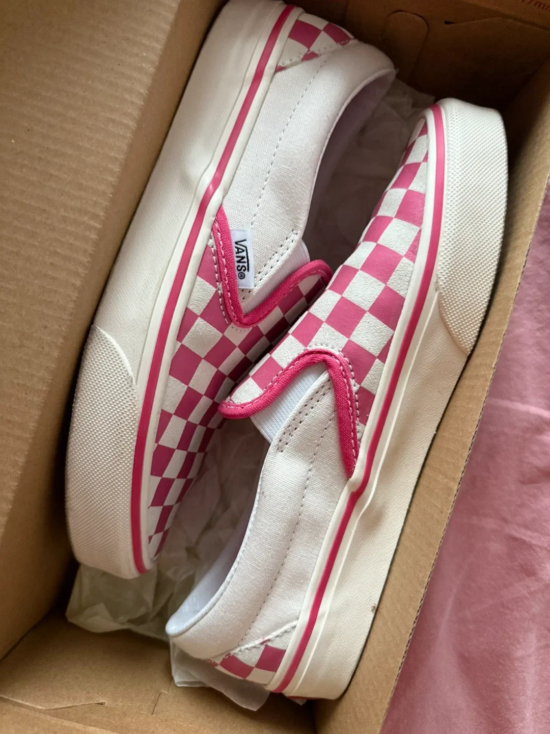 Vans Classic Slip-On Checkerboard Pink/White - US 6 image indicator(2)