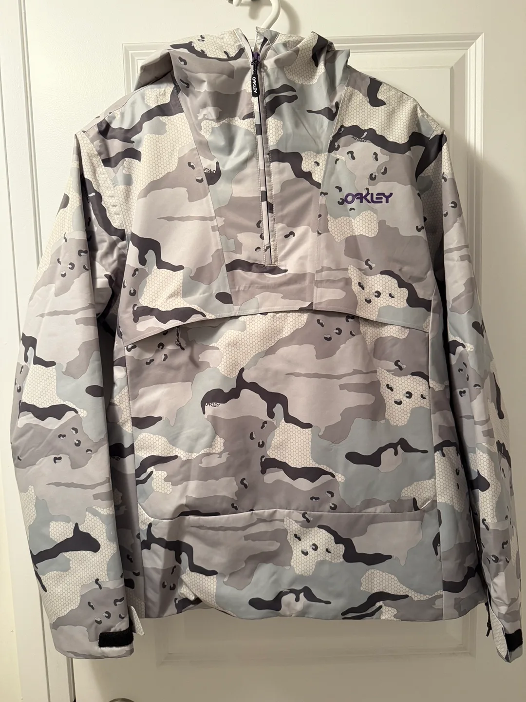 Oakley Camo Snow Suit image indicator(4)