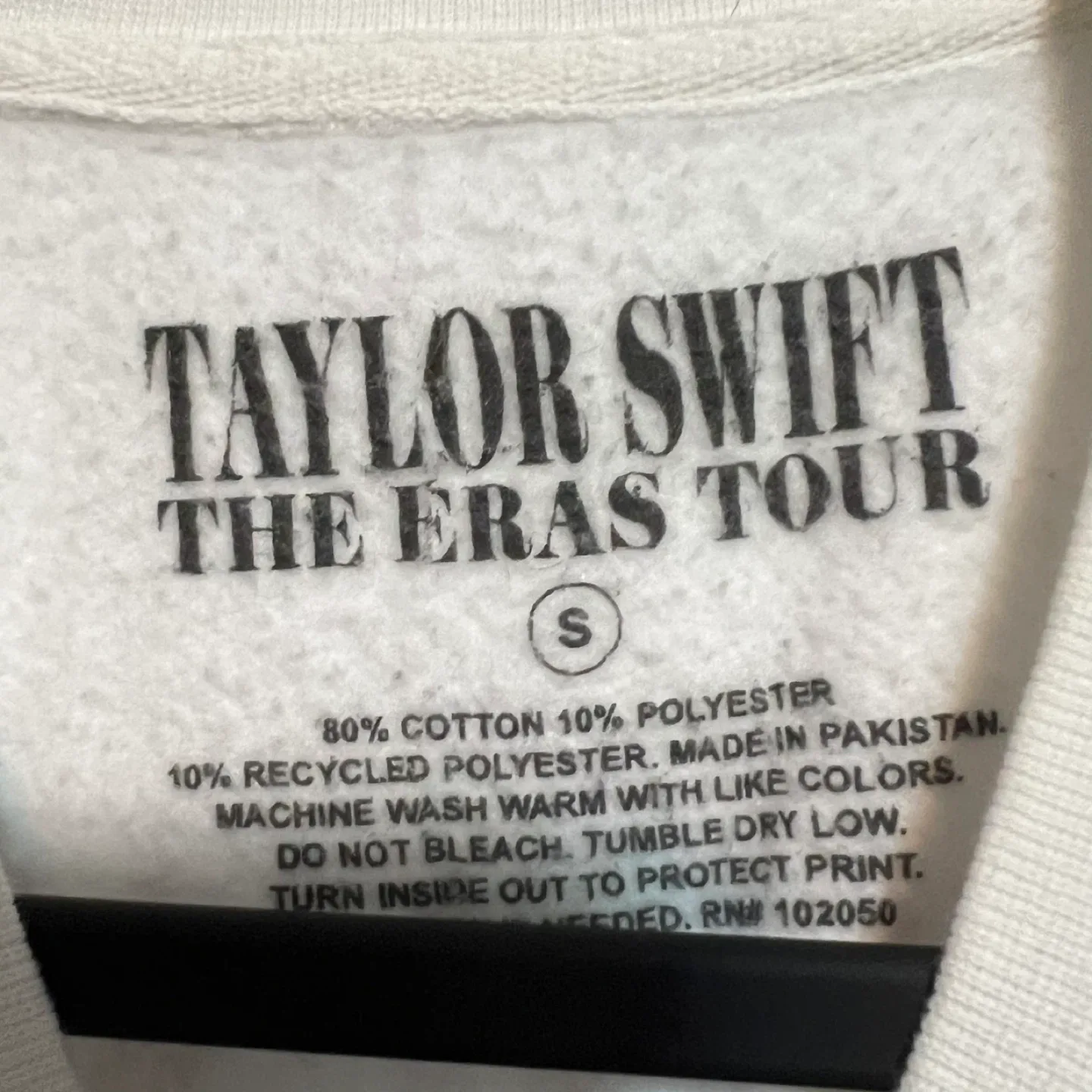 Taylor Swift Eras Tour - Reputation Sweatshirt - Size S image indicator(3)
