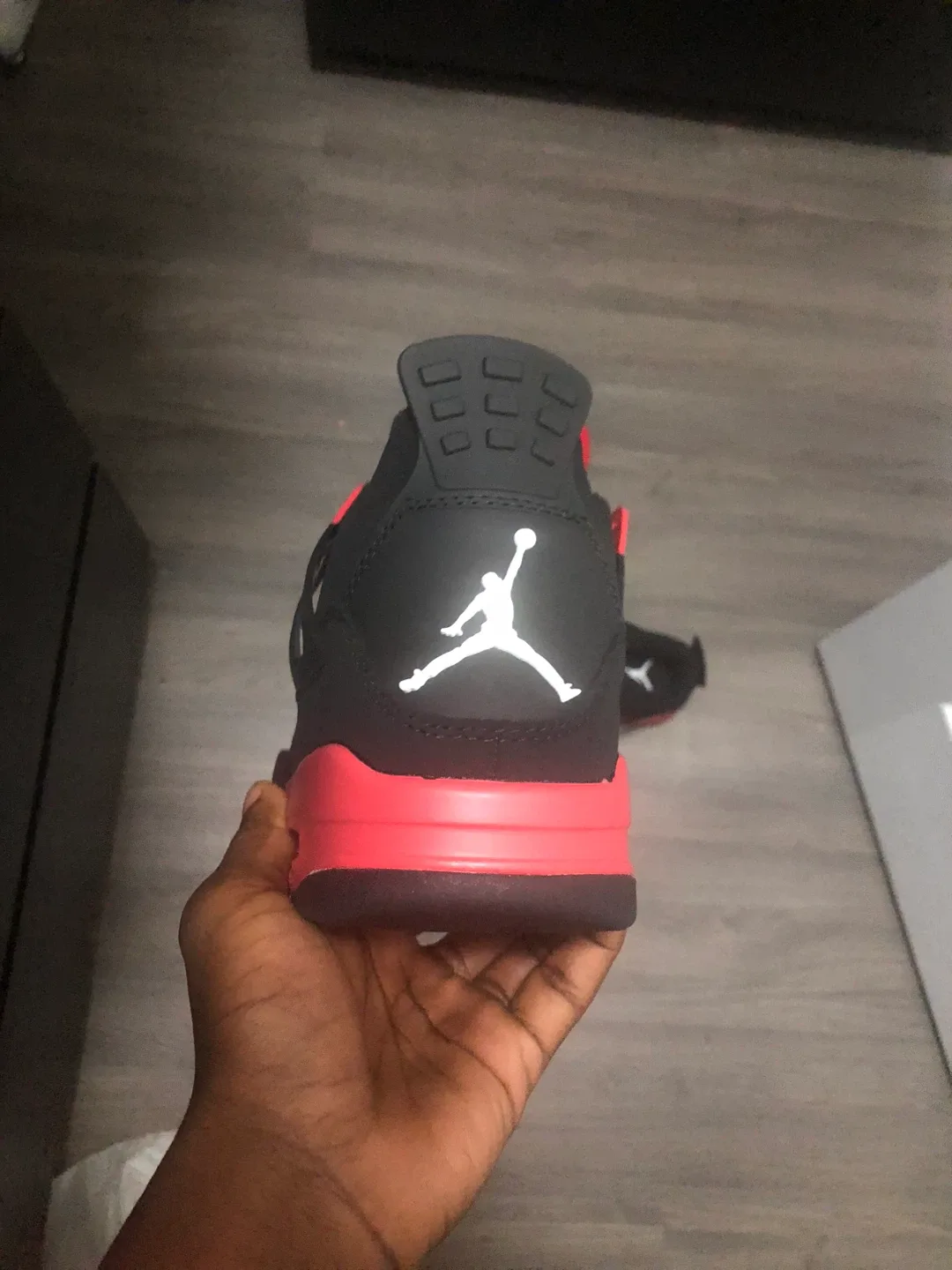 Red Thunders image indicator(7)