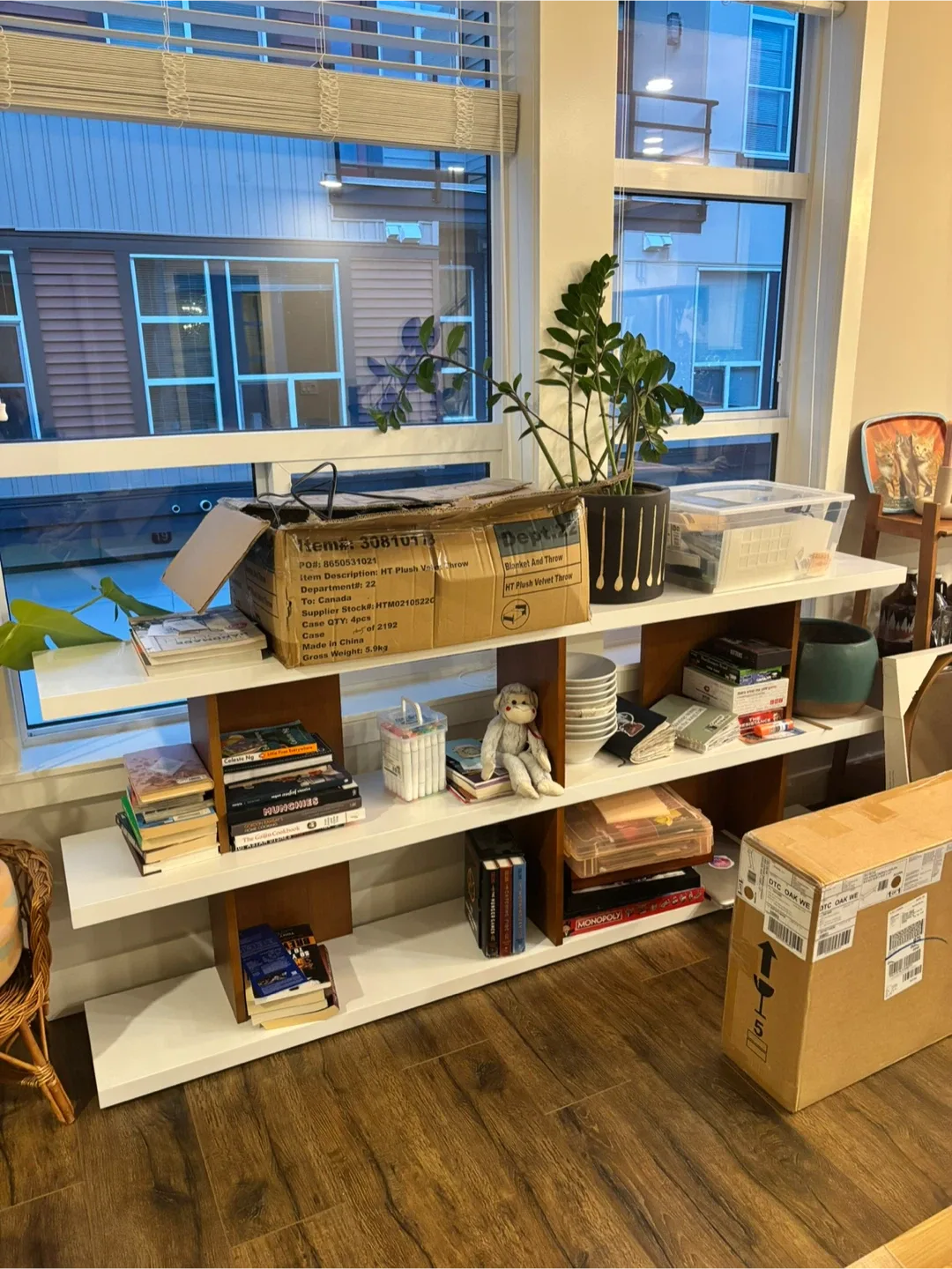 Structube Whistler Bookcase image indicator(6)