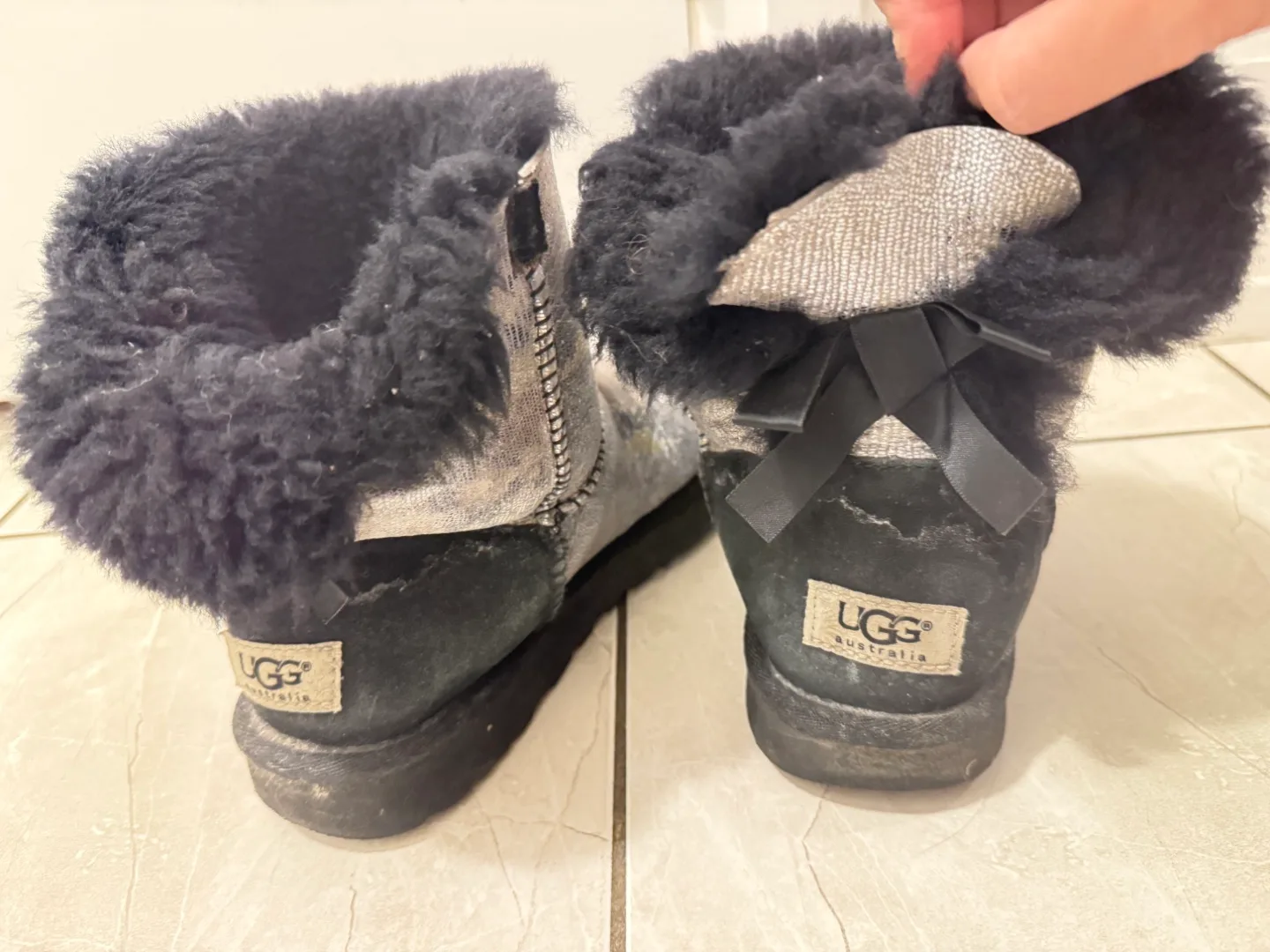 UGG Gray Python Short Boots size 7 image indicator(4)