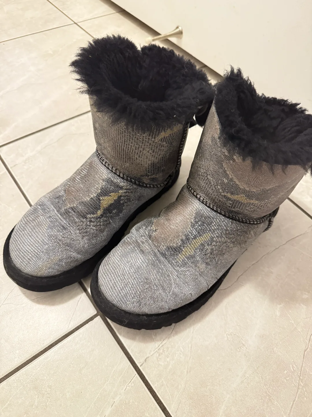 UGG Gray Python Short Boots size 7 image indicator(3)