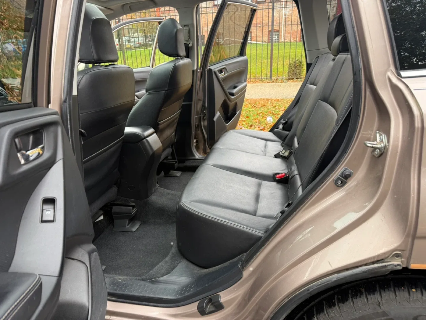 Subaru Forester - Brown 2014 image indicator(8)