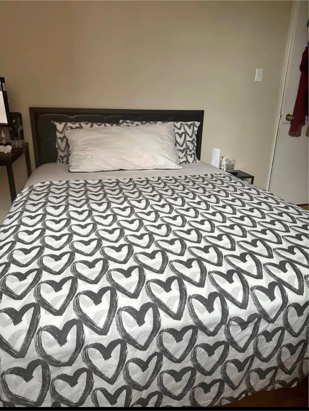 Queen Size Bed Frame with Headboard