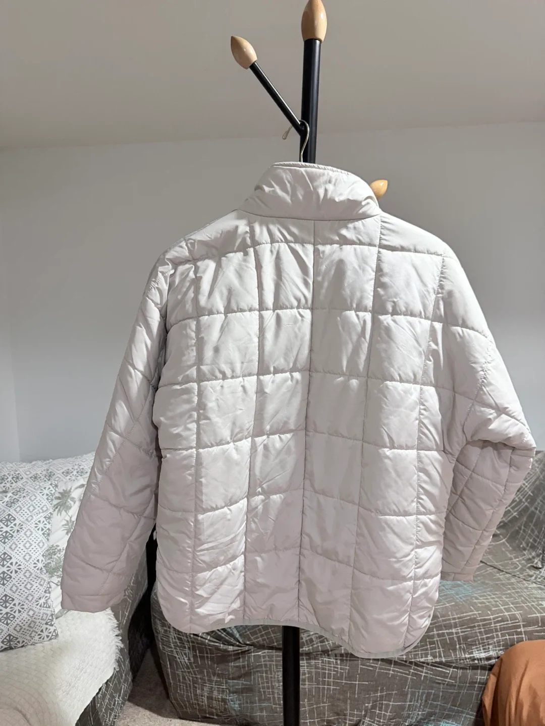 SHEIN Quilted Jacket - Size S image indicator(3)