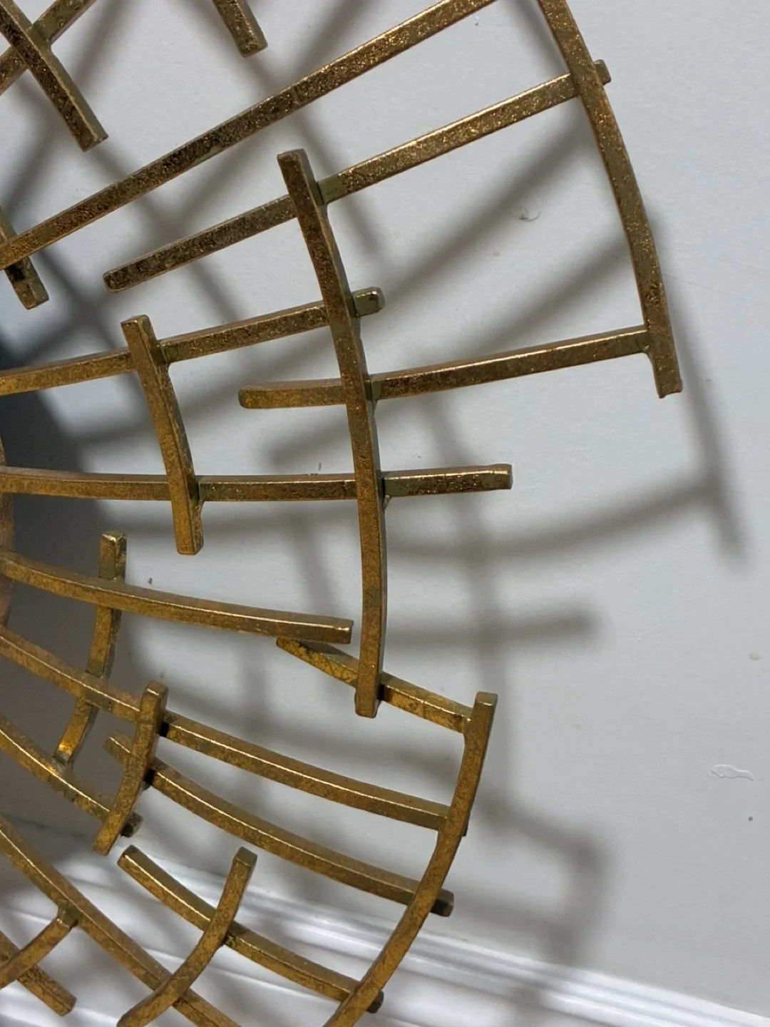 Safavieh Gold Sunburst Wall Mirror image indicator(2)