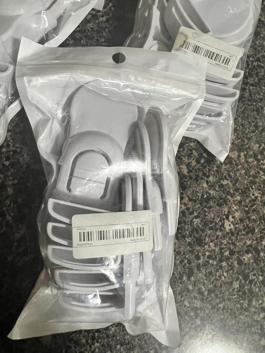Child Safety Locks - New in Packaging - photo 2