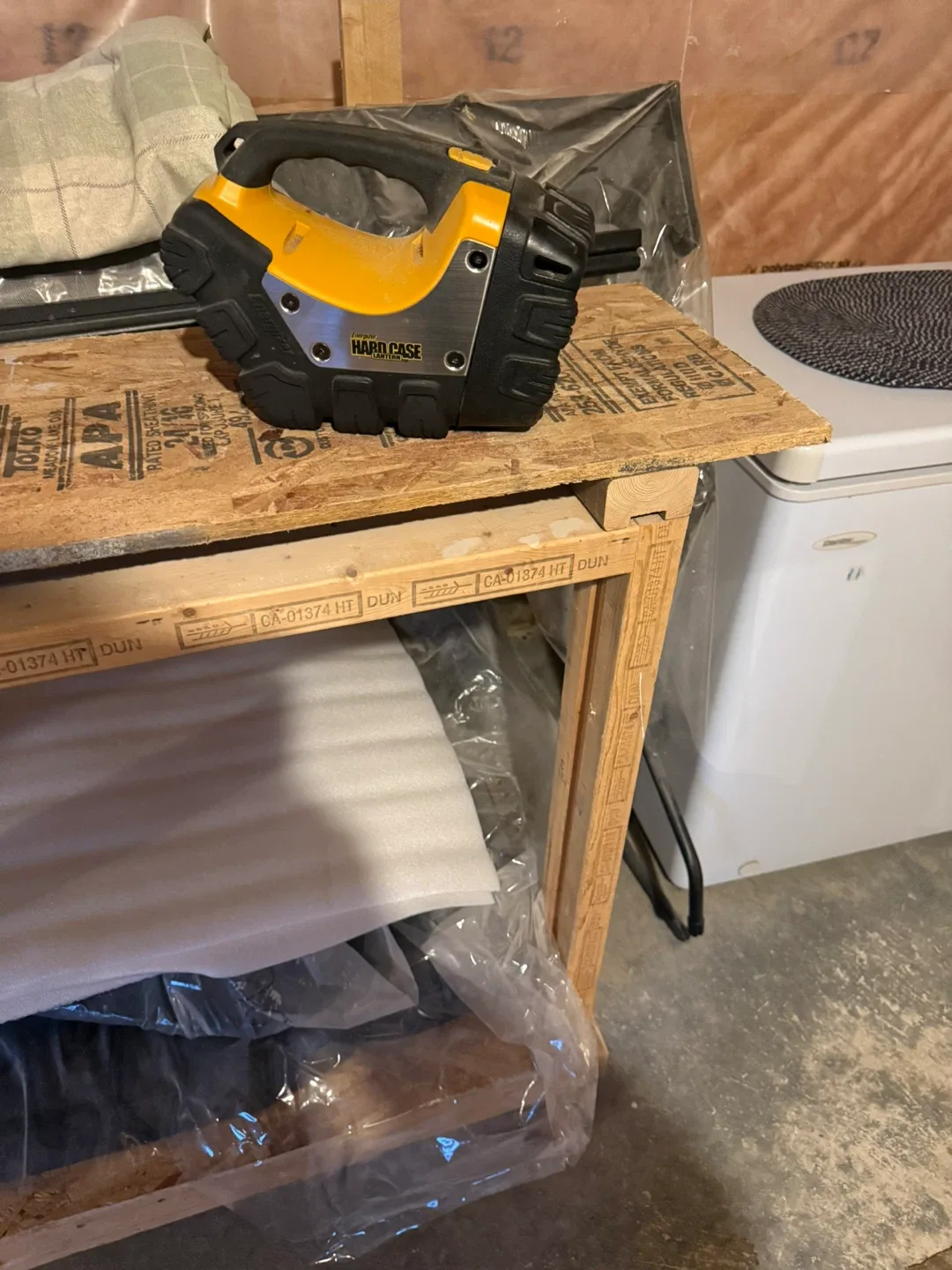 DeWalt Hardcase Work Light image indicator(2)