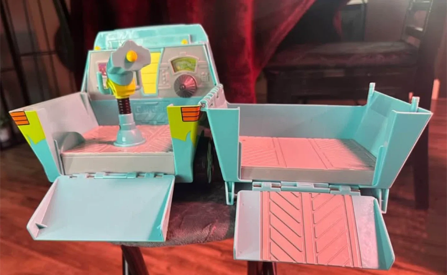 Scooby Doo Mystery Machine Playset image indicator(3)