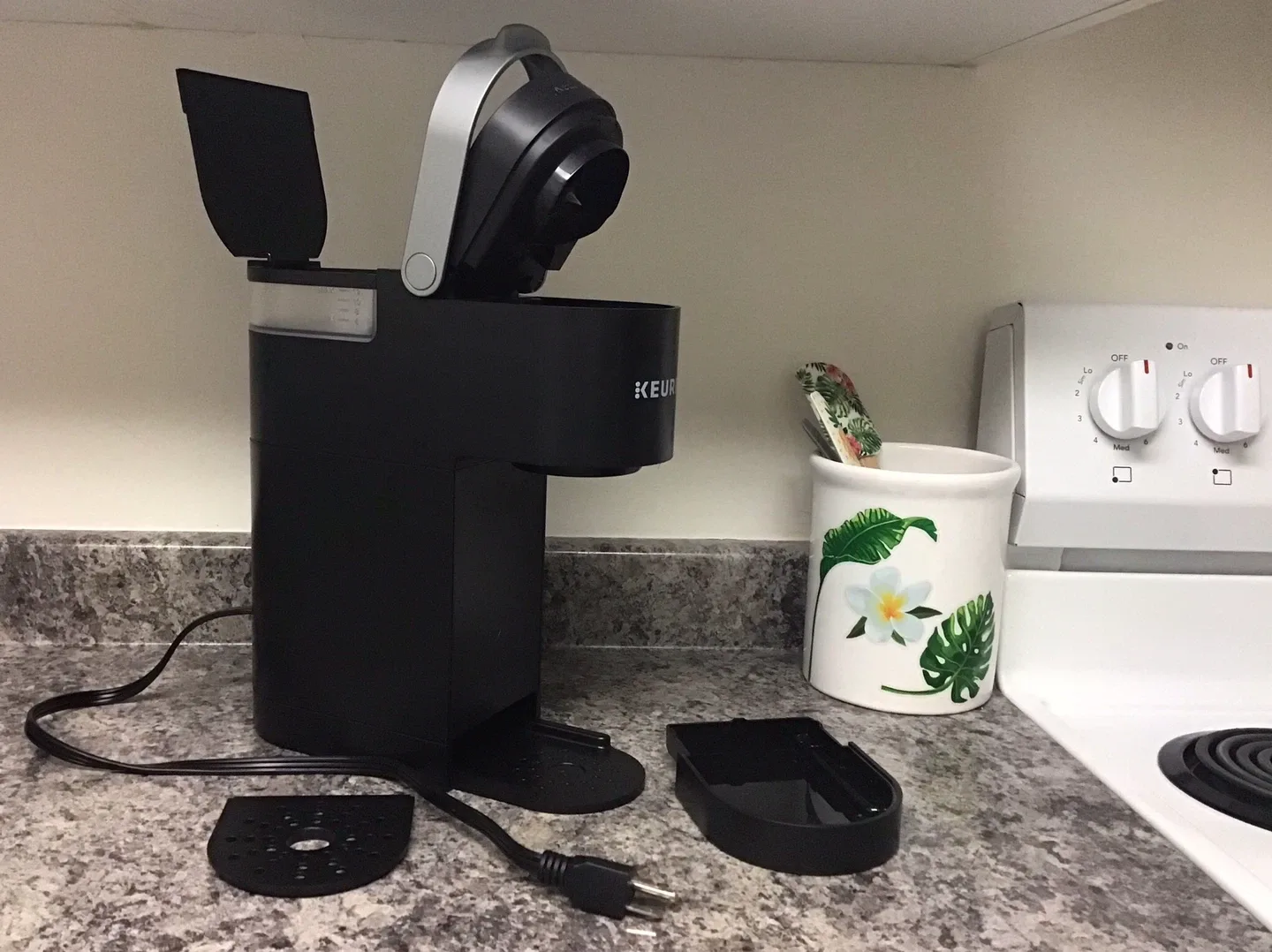 Keurig K-Mini Single Serve Coffee Maker - Matte Black image indicator(7)