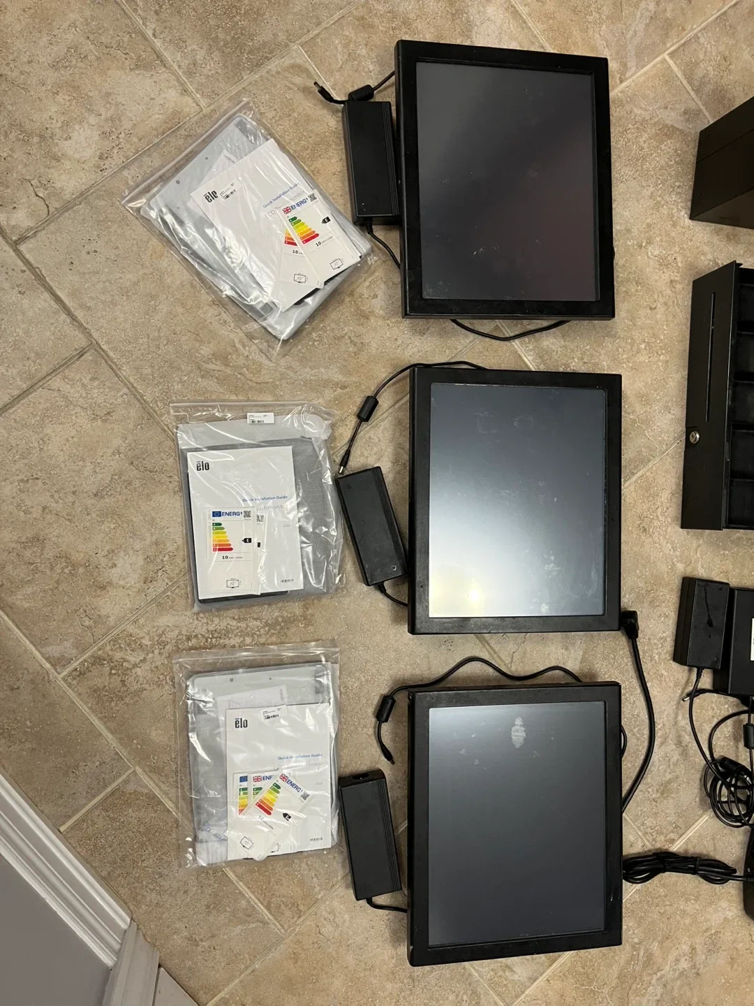 Elo Touchscreen POS System Bundle image indicator(6)