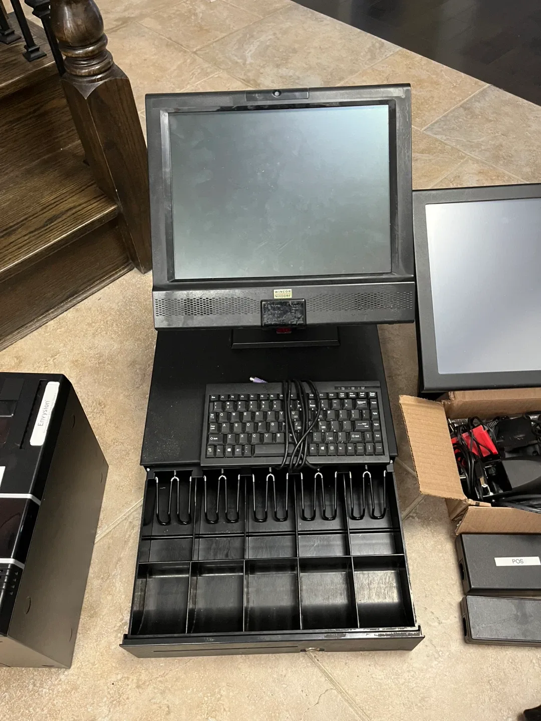 Elo Touchscreen POS System Bundle image indicator(5)