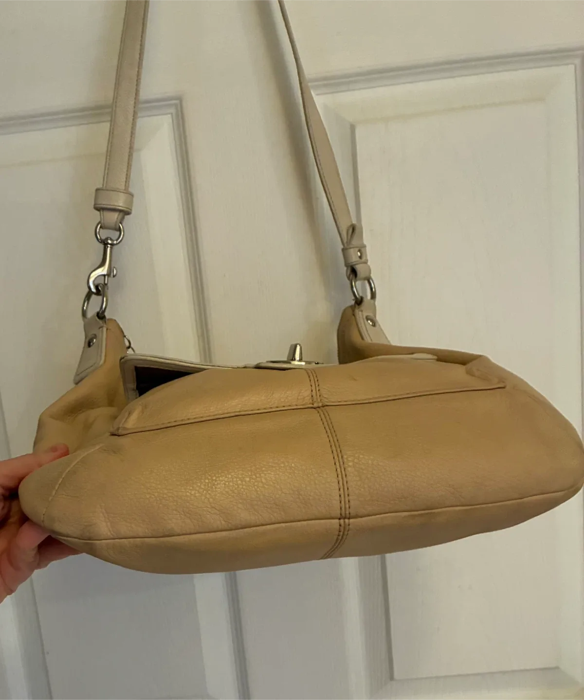 Coach Leather Shoulder Bag - Beige image indicator(4)