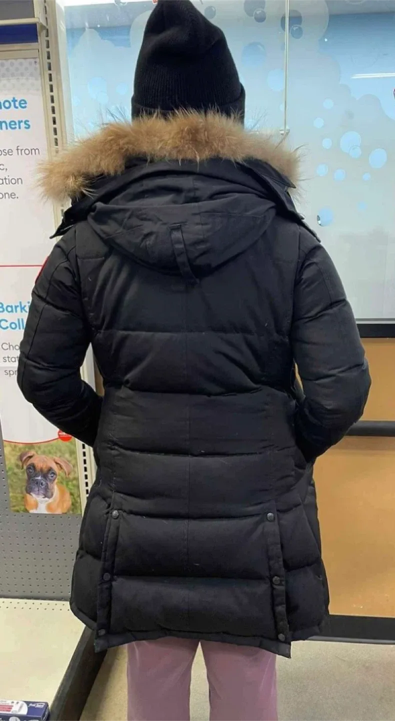 XS women parka image indicator(3)