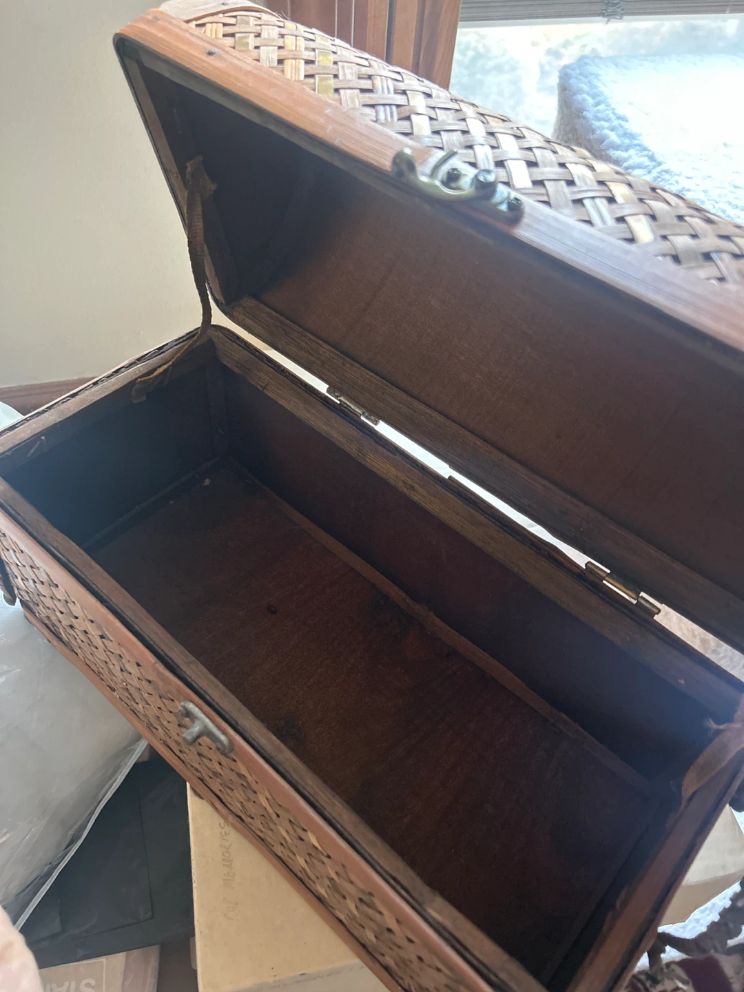 Vintage Woven Ratan Storage Trunk - photo 3
